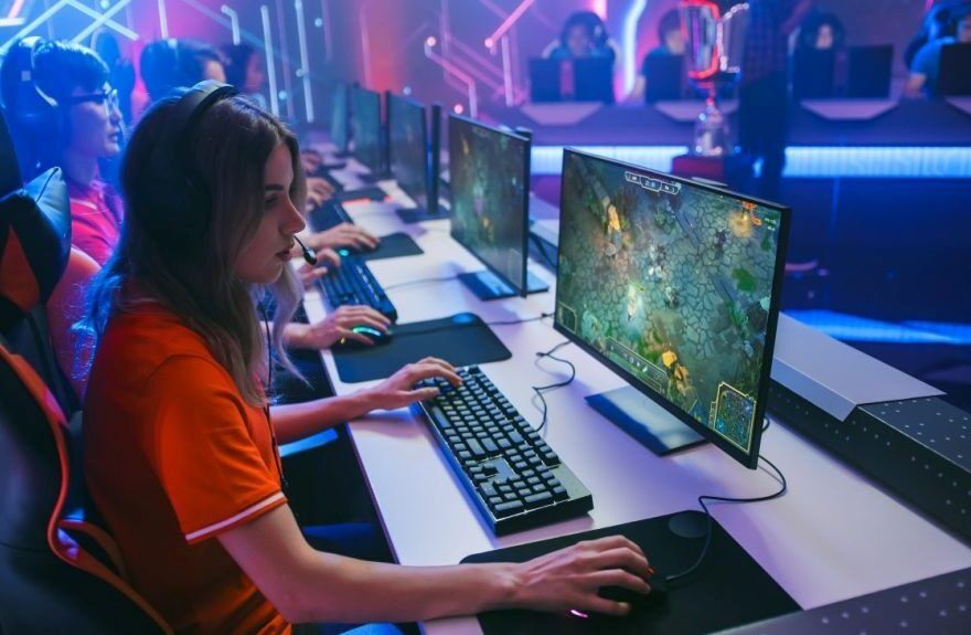 Esports Career: How to Become a Pro Gamer or Streamer